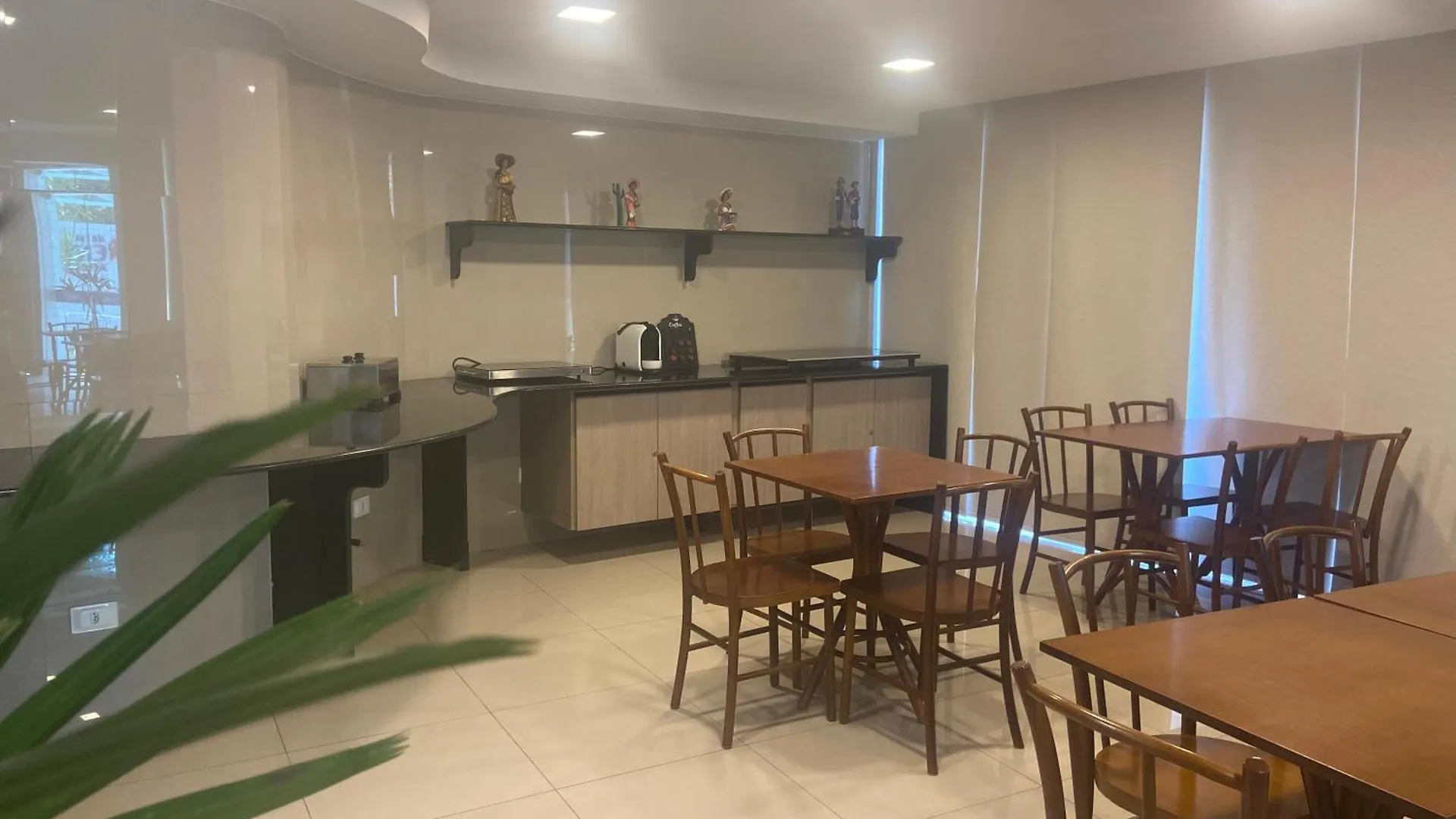 Hotel Enseada Aeroporto Recife 2*,